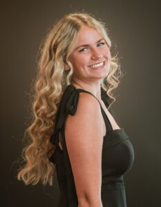 Madison Front Desk at Changes Salon in Chagrin Falls, OH